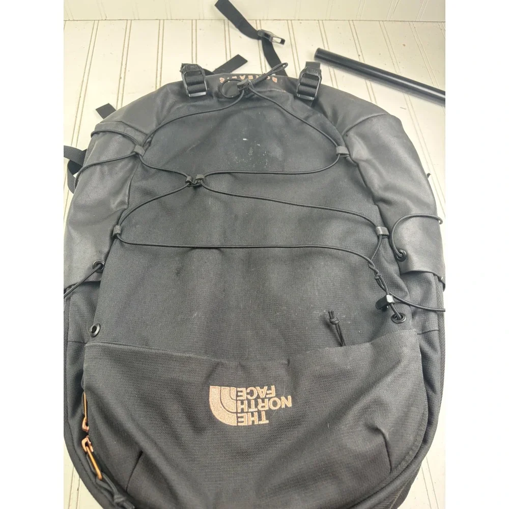 The North Face Black Borealis Luxe Hiking Travel Unisex Backpack $150